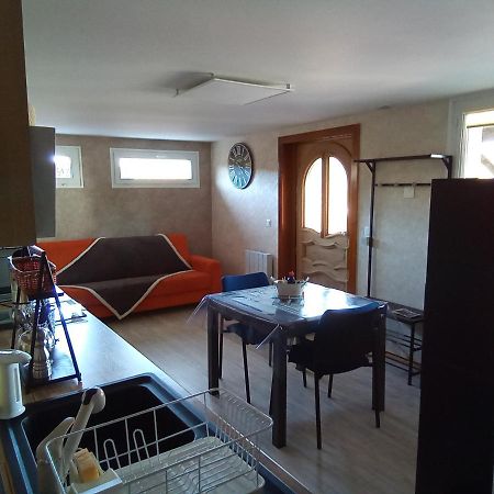 Logement De Charme Coinches Zewnętrze zdjęcie