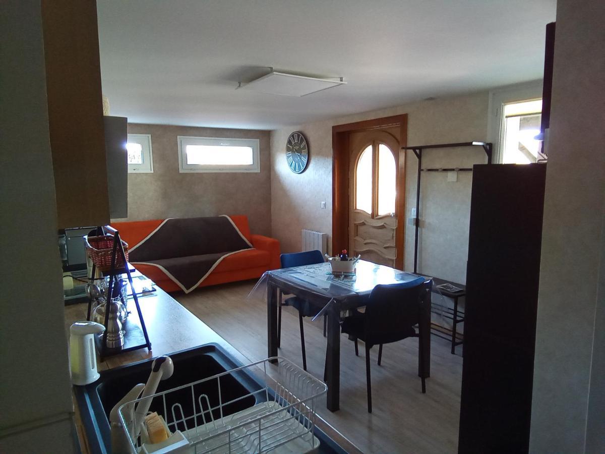Logement De Charme Coinches Zewnętrze zdjęcie